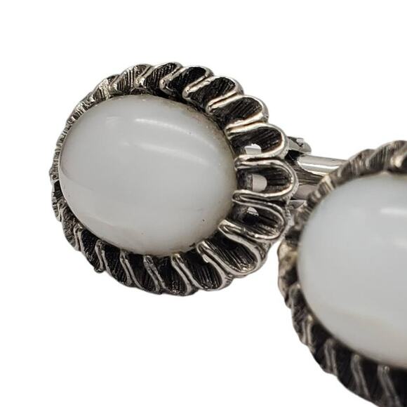 Oval White Glass Cufflinks Silver Tone Faux Quartz Stone Large Links Vintage - Picture 1 of 7